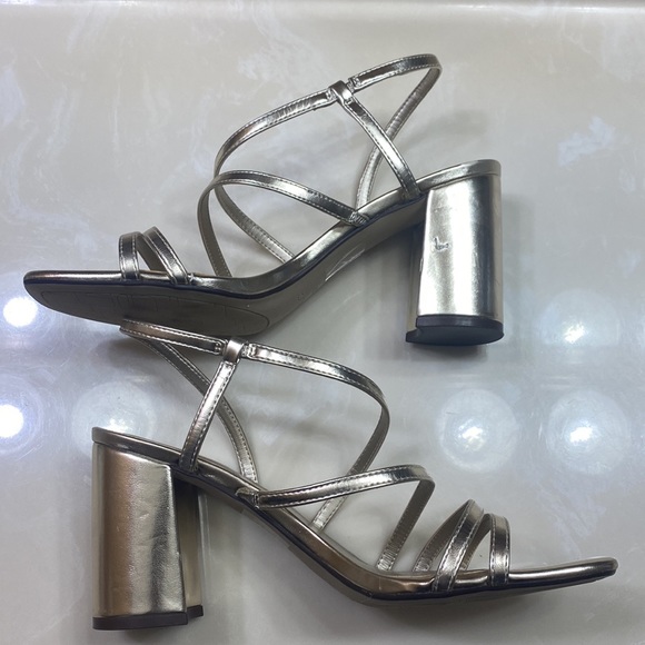 Unisa Women Formal Sandals Size 10 - Picture 2 of 3